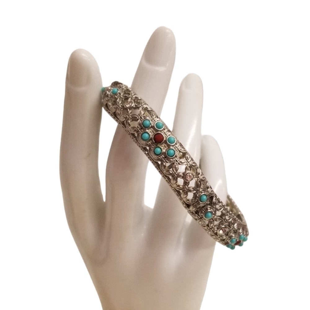 R J GRAZIANO VINTAGE SILVERTONED WITH FAUX TURQUOISE AND CORAL STRETCH BRACELET